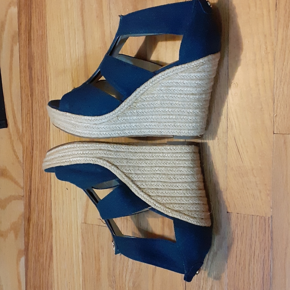 Wedge Sandals - Picture 3 of 7